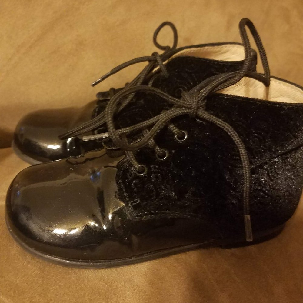 Beberlis Baby Size 23 Patent Bootie
